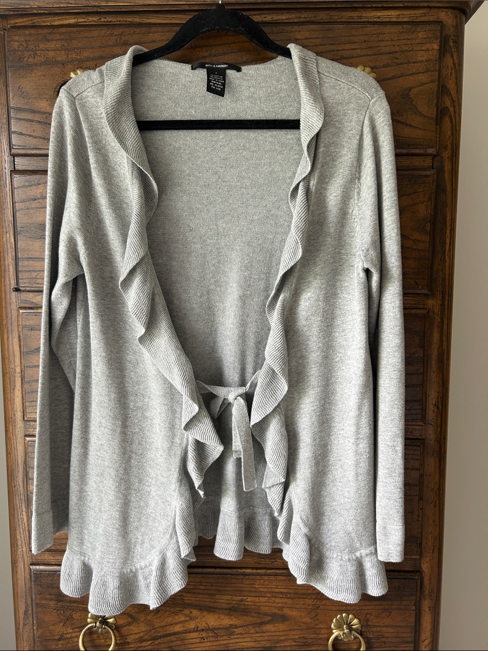 89th & Madison Gray Ruffle Tie-Front Cardigan, Size L